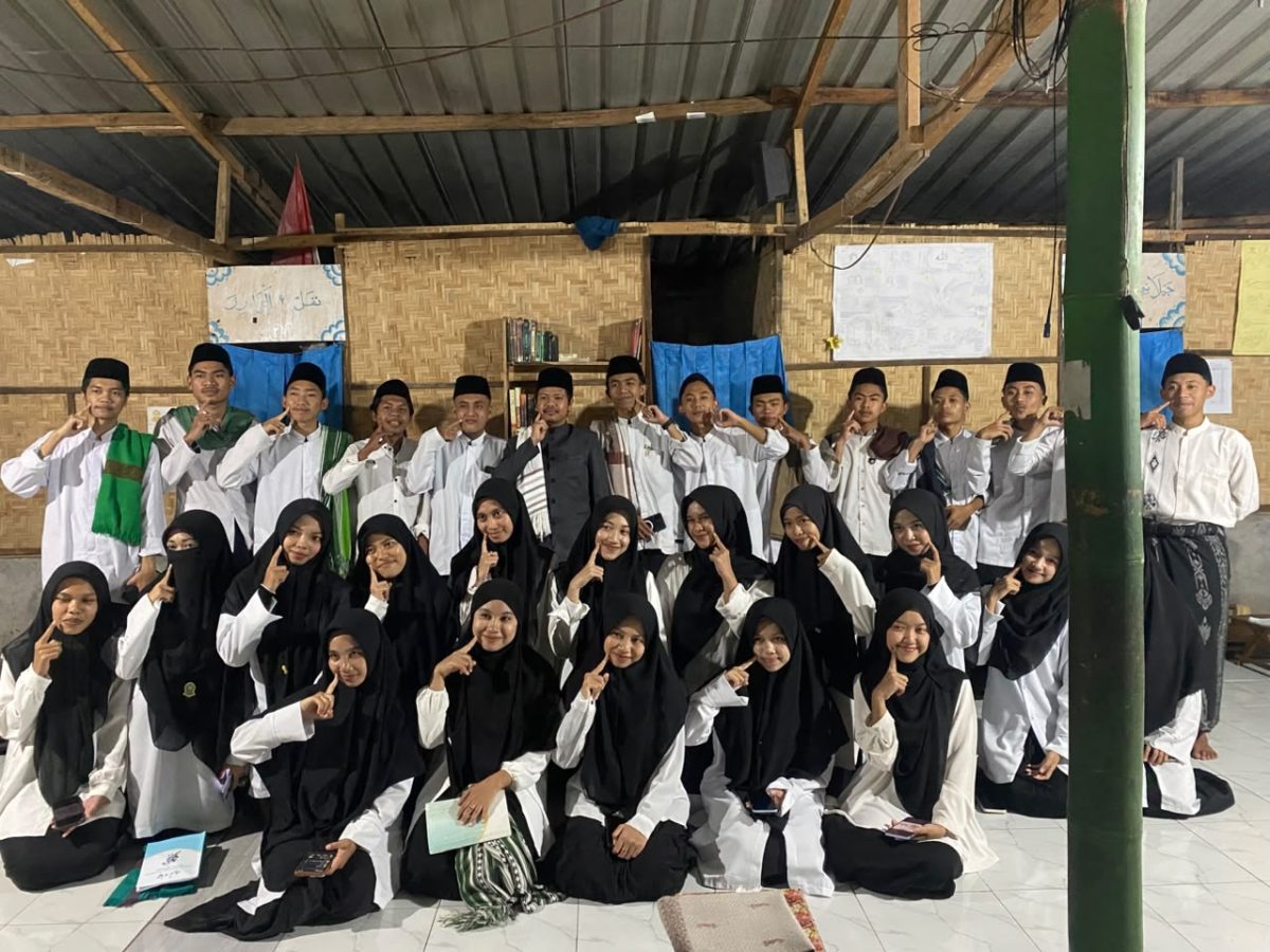Ujian Tengah Nahwu Midzakarah Soyyadun Najihin Padukan Metode Az-Zaqzaq dan Teknologi Digital